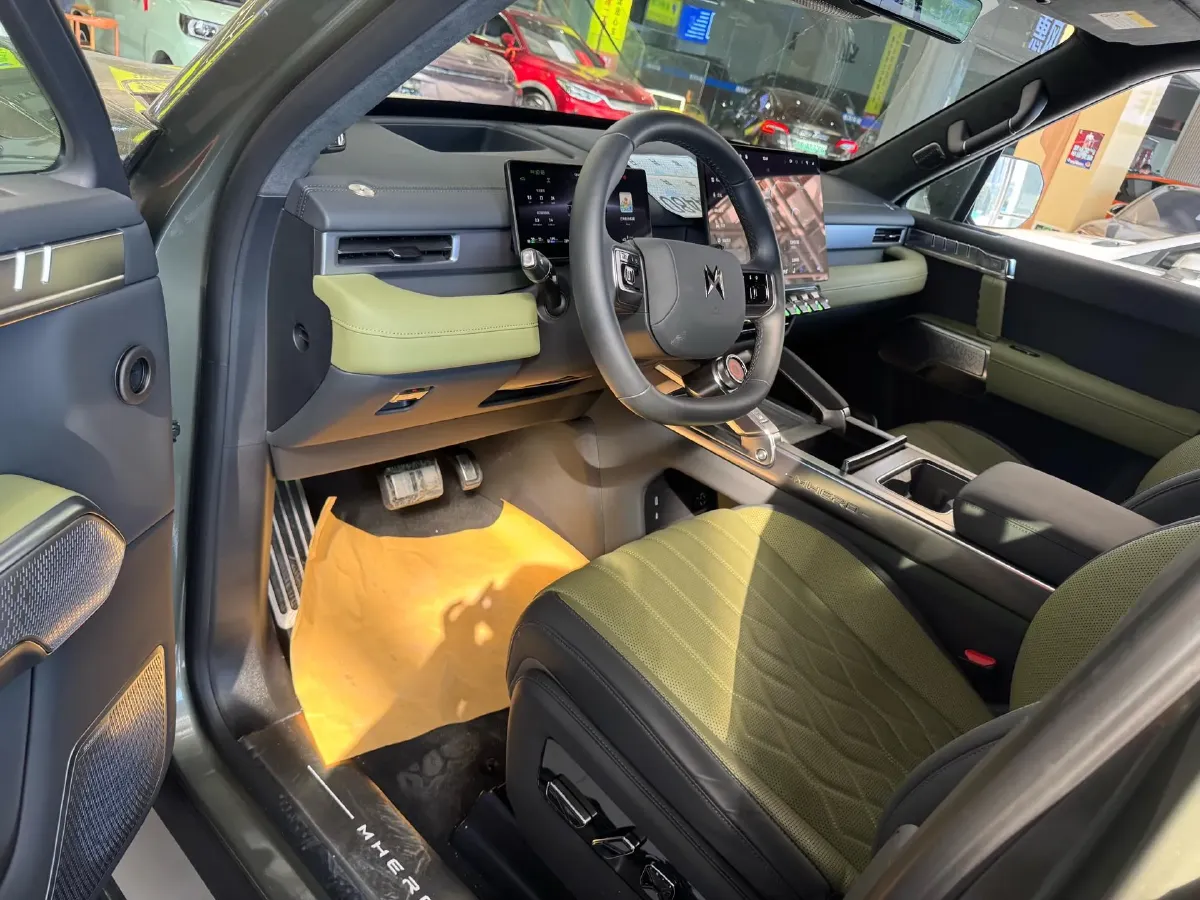 2025 M Hero WarriorM817 1.5T 197HP L4 2DHT PHEV,autocango,china used car exporter,china ev exporter,chinese used car exporter,chinese used ev exporter