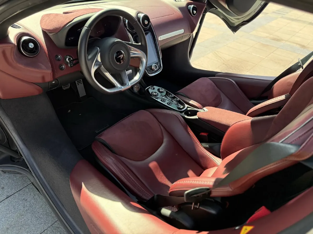 2023 McLaren GT 4.0T 620HP V8 7DCT,autocango,china used car exporter,china ev exporter,chinese used car exporter,chinese used ev exporter