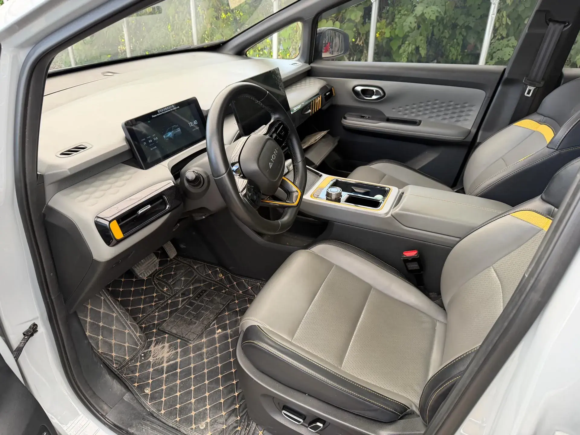 2021 AION Y thumbnail 3