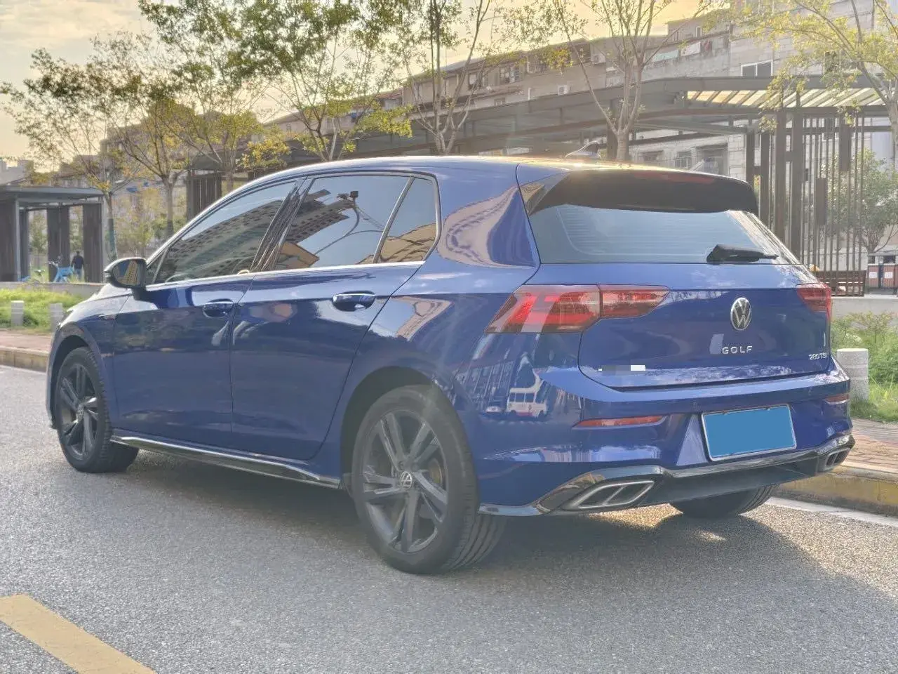 2023 VOLKSWAGEN GOLF thumbnail 4