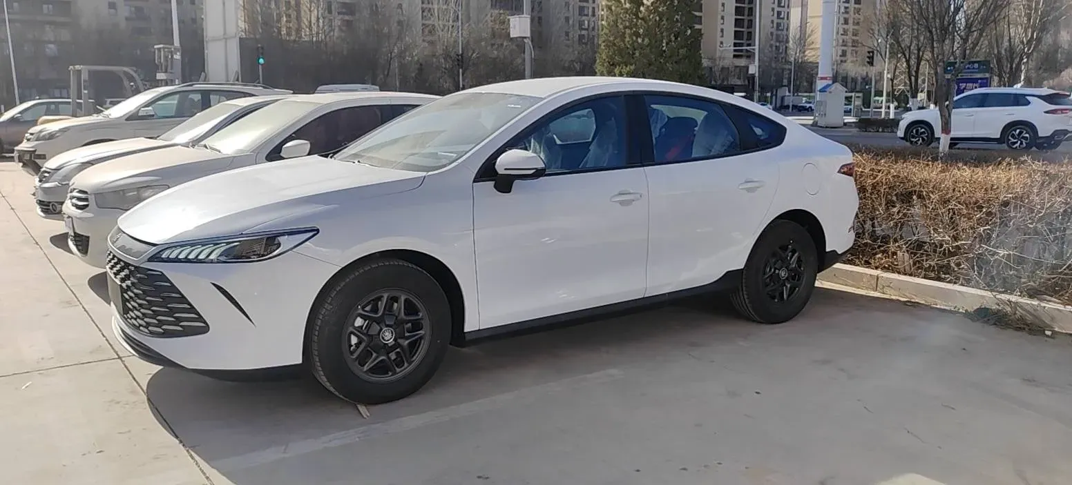 2025 BYD Seal05 DM-i 1.5L 101HP L4 E-CVT PHEV 7.68KWH,autocango,china used car exporter,china ev exporter,chinese used car exporter,chinese used ev exporter