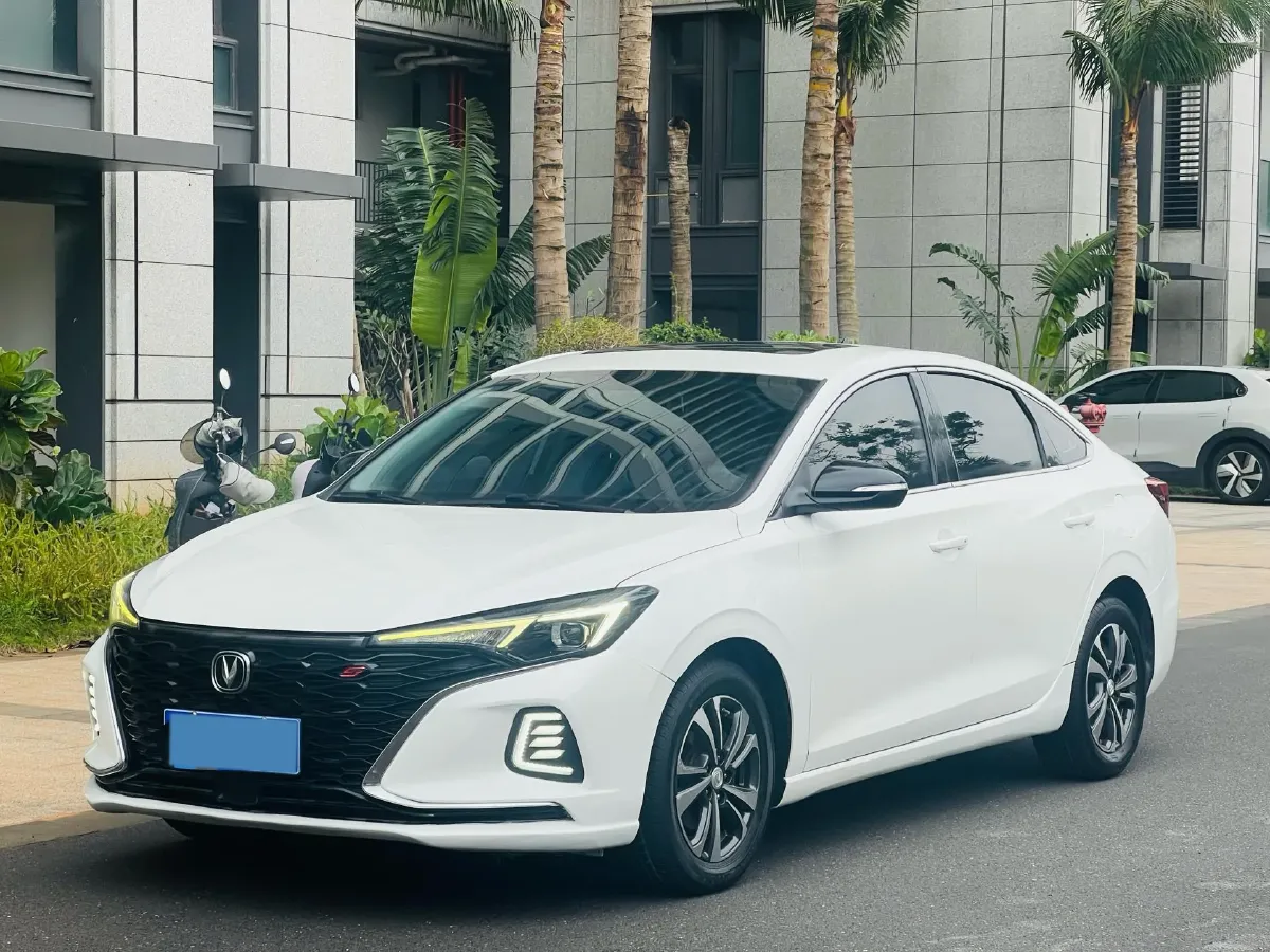 2020 ChangAn Eado 1.4T 158HP L4 7DCT,autocango,china used car exporter,china ev exporter,chinese used car exporter,chinese used ev exporter