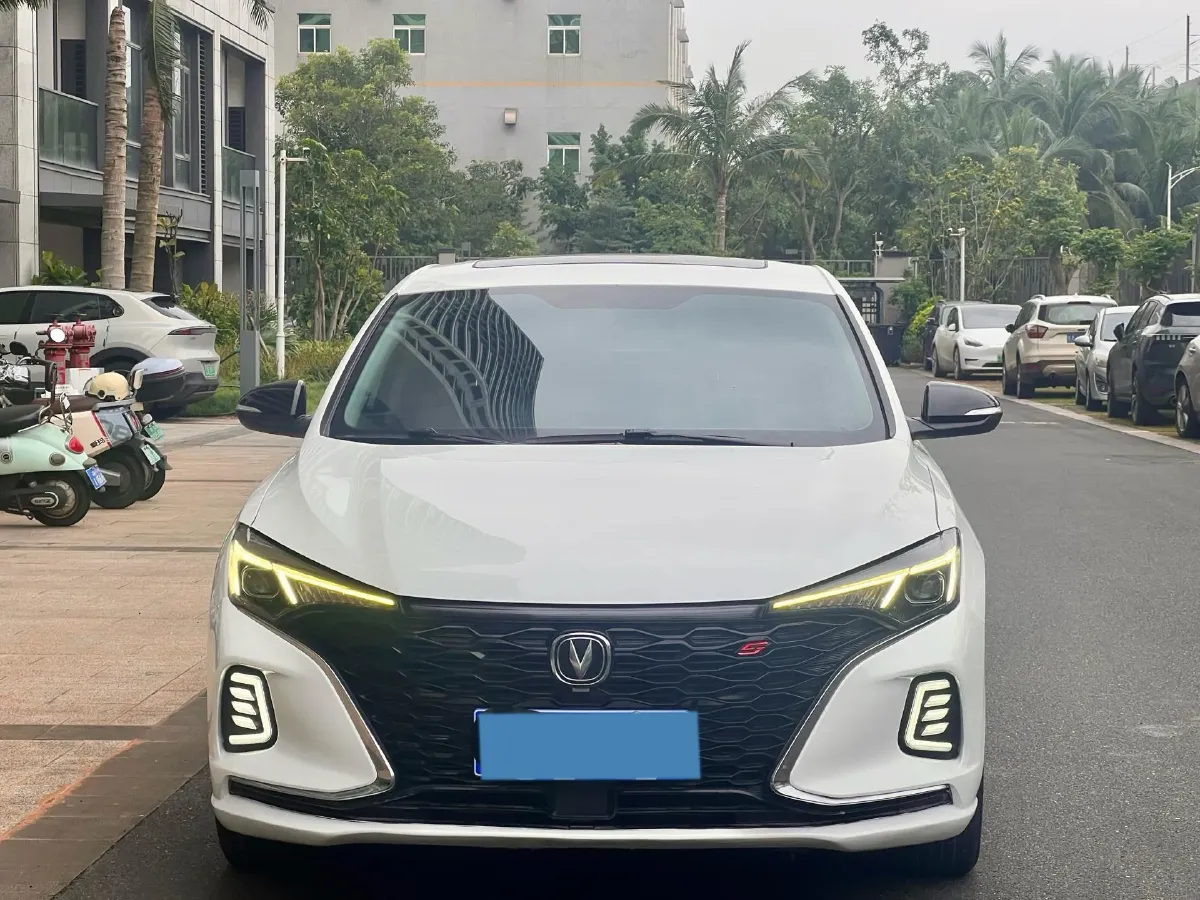 2020 ChangAn Eado 1.4T 158HP L4 7DCT,autocango,china used car exporter,china ev exporter,chinese used car exporter,chinese used ev exporter