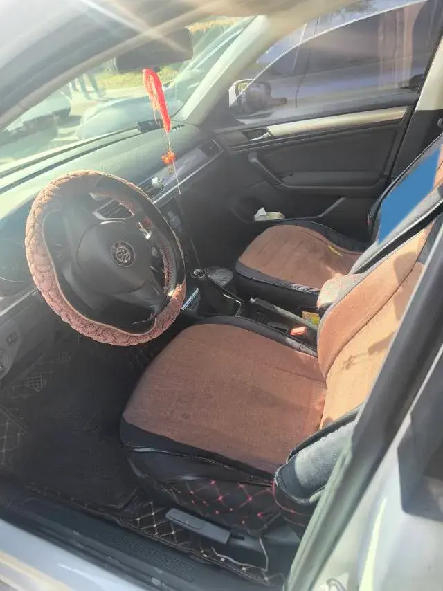 2018 VOLKSWAGEN BORA thumbnail 3