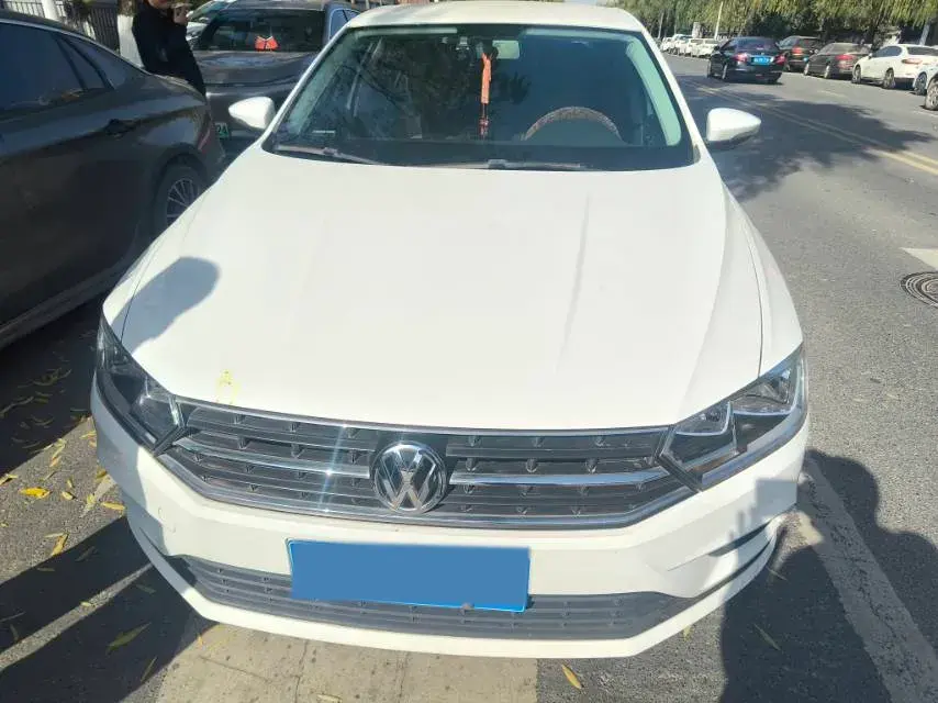 2018 VOLKSWAGEN BORA thumbnail 2