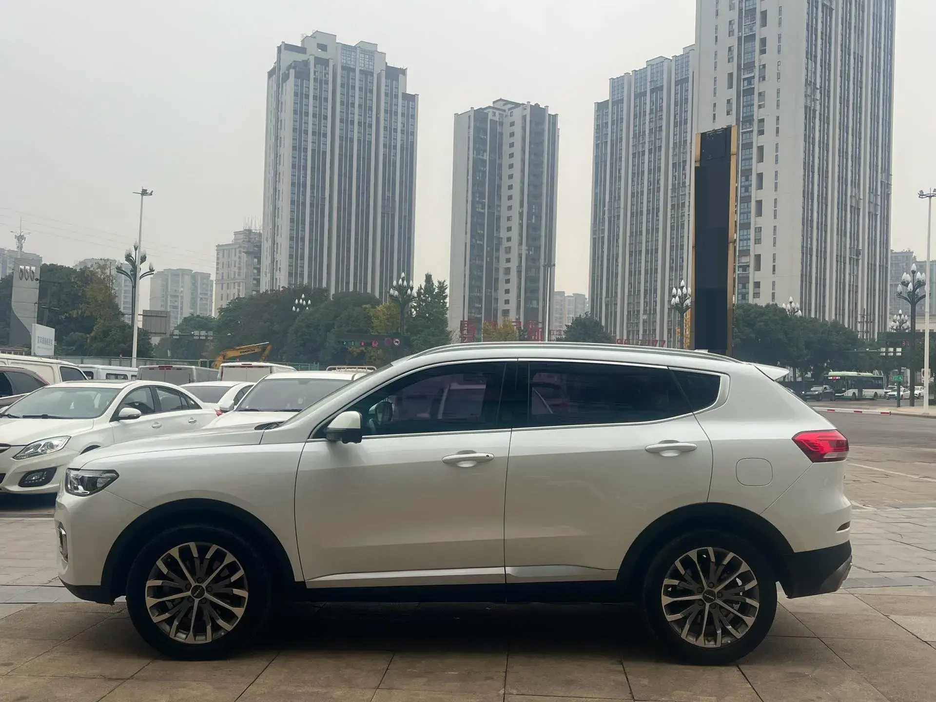 2020 HAVAL H6 thumbnail 4