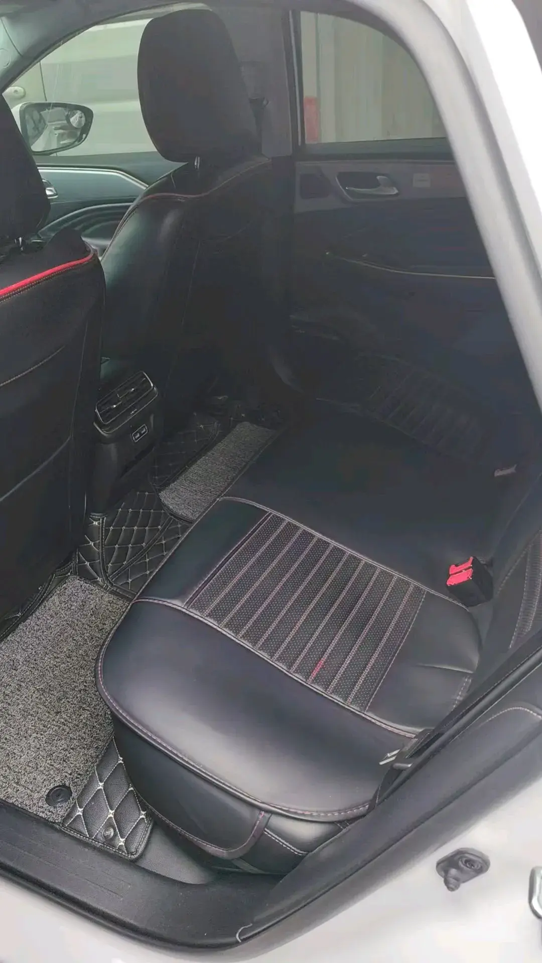 2020 AION S thumbnail 4