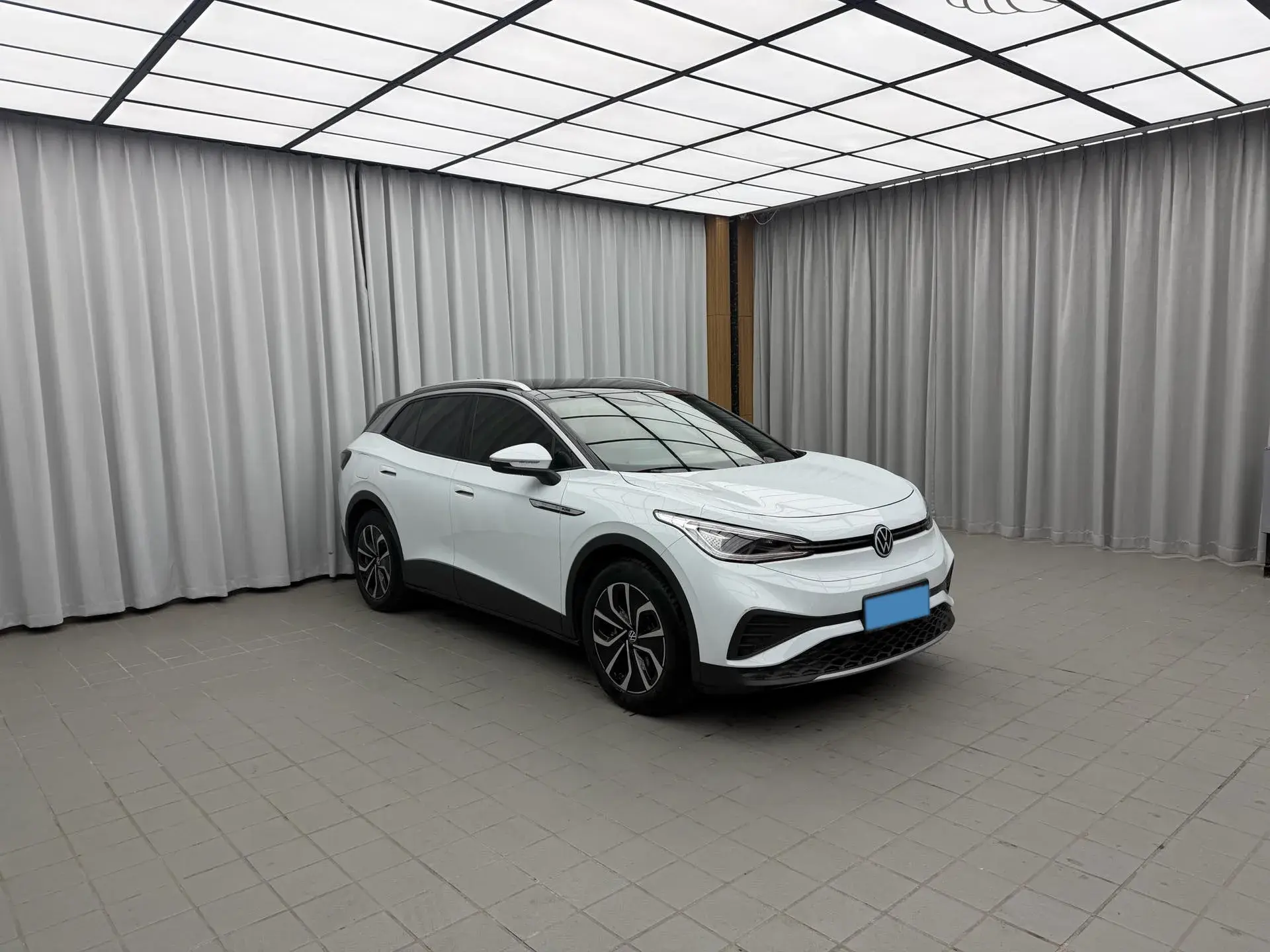 2023 VOLKSWAGEN ID.4 thumbnail 3