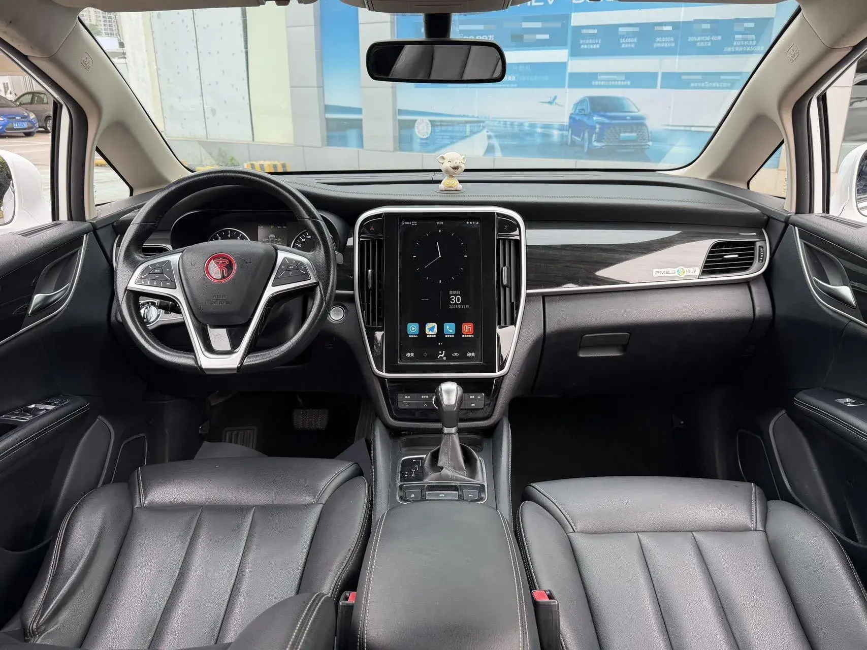 2017 BYD SONG thumbnail 4