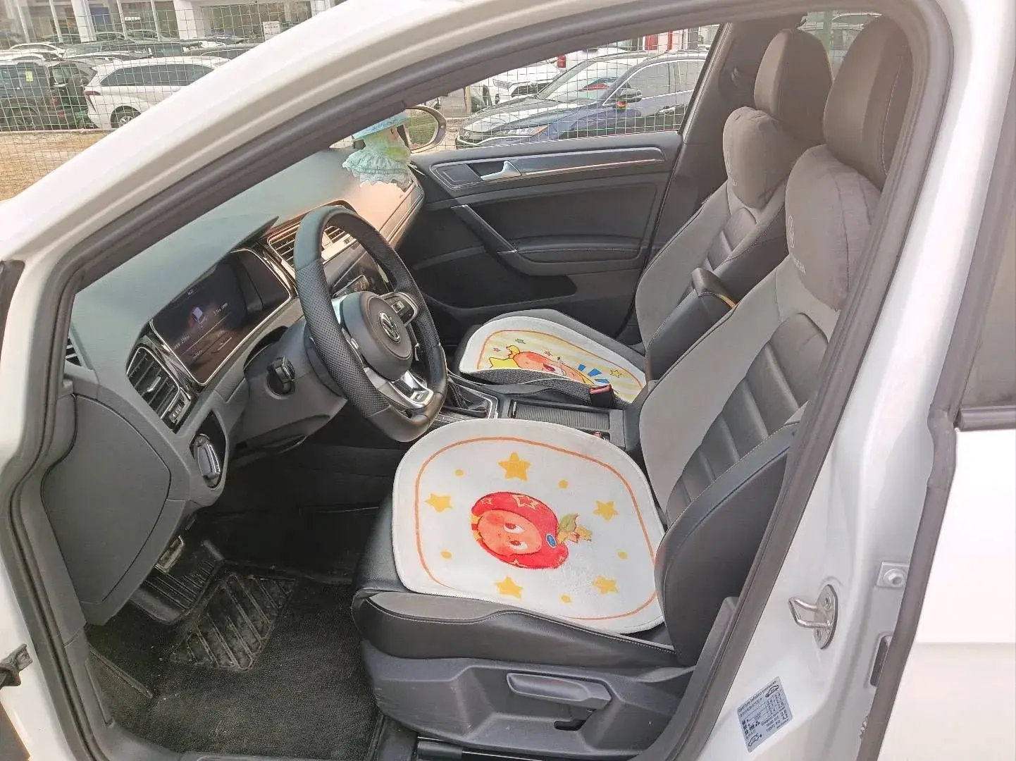 2020 VOLKSWAGEN GOLF thumbnail 4