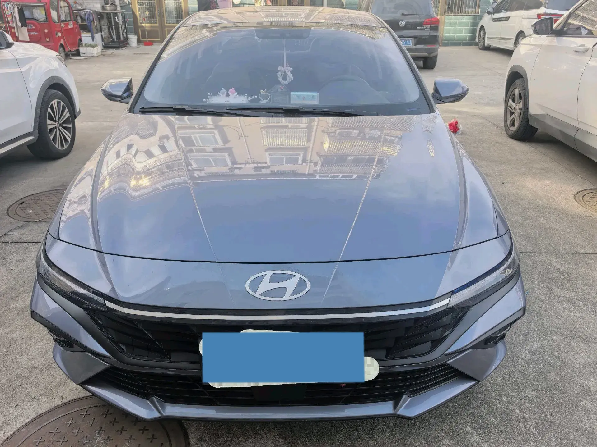 2023 HYUNDAI ELANTRA thumbnail 3