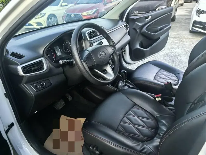 2017 HYUNDAI REINA thumbnail 4