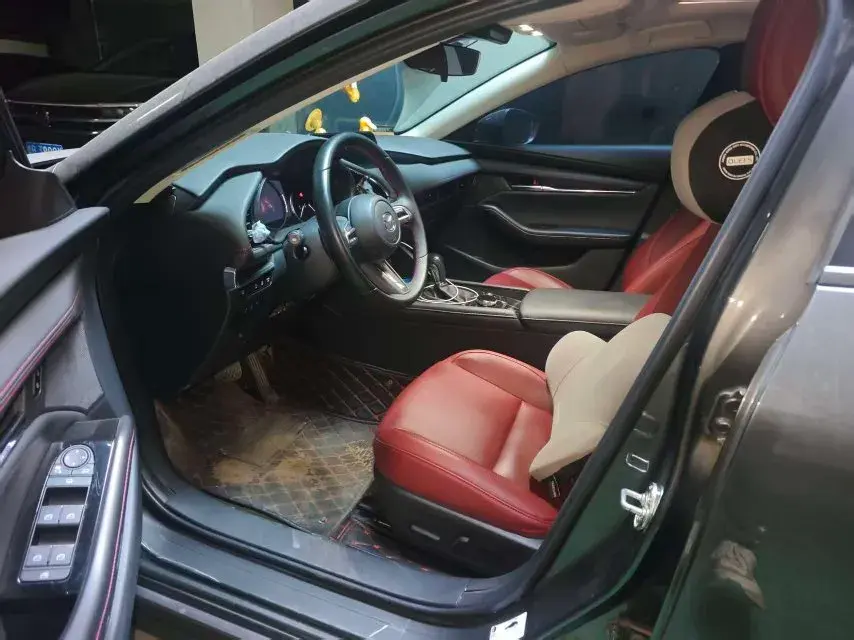 2022 MAZDA 3 thumbnail 3