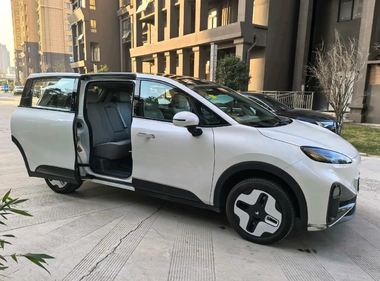 2024 ARCFOX KAOLA S BEV 58.8KWH,autocango,china used car exporter,china ev exporter,chinese used car exporter,chinese used ev exporter