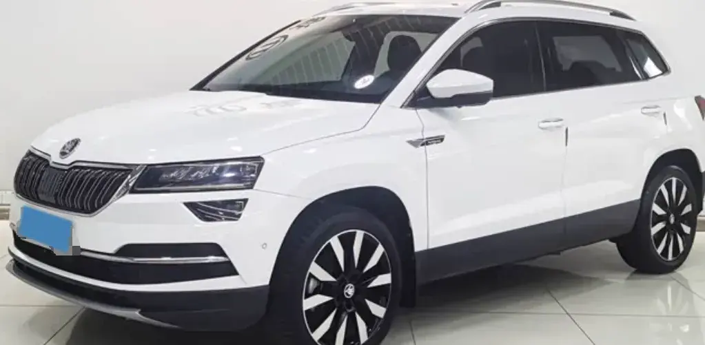 2022 SKODA KAROQ view 1
