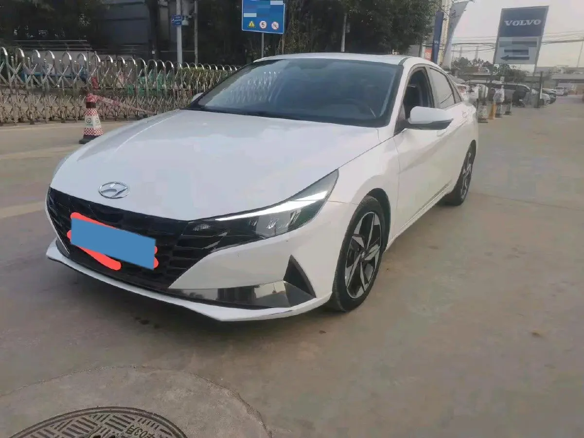 2021 Hyundai Elantra 1.5L 115HP L4 CVT