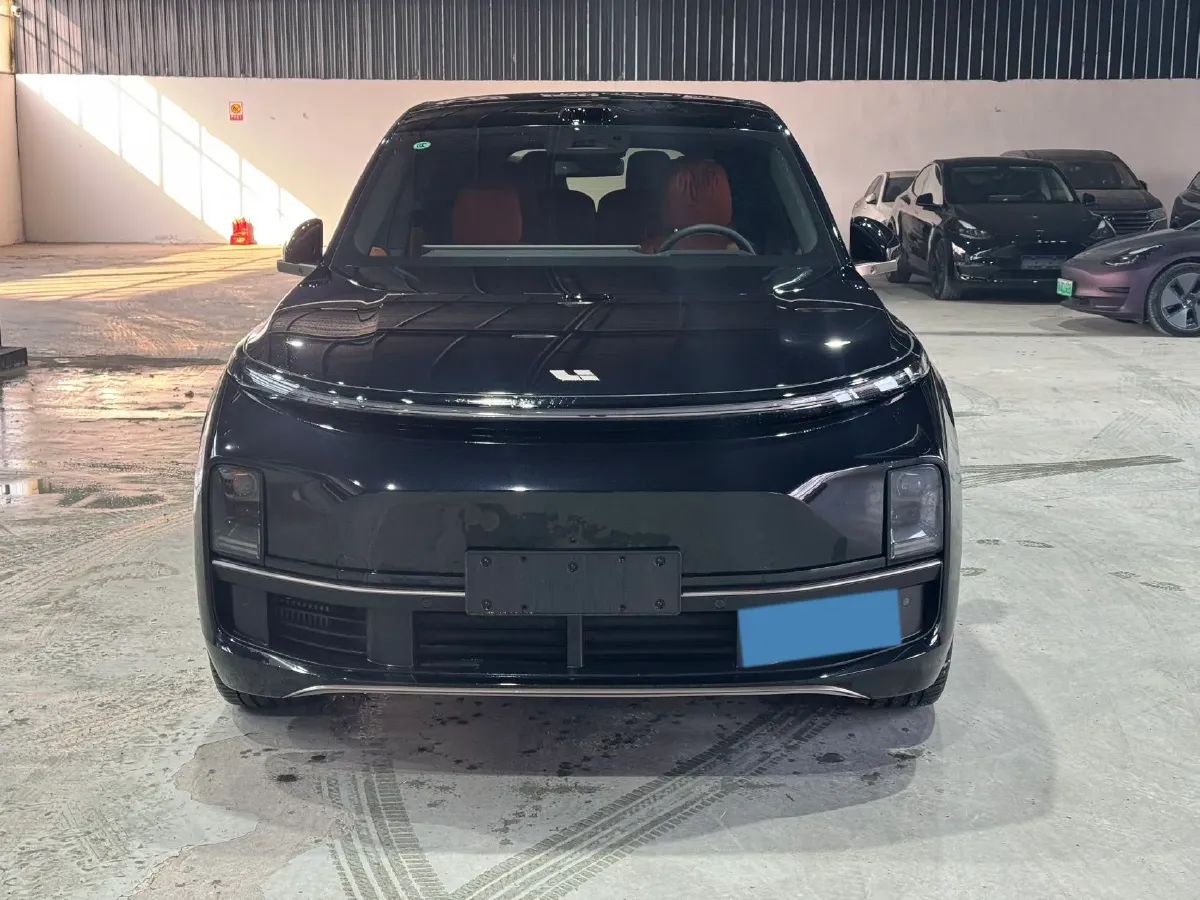 2025 Li L9 Range Extended 154HP REEV,autocango,china used car exporter,china ev exporter,chinese used car exporter,chinese used ev exporter