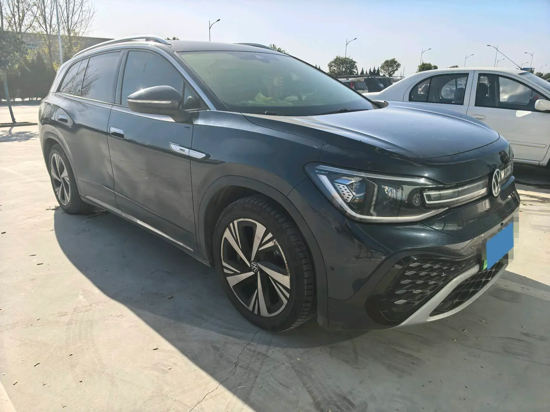 2021 VOLKSWAGEN ID.6 thumbnail 2