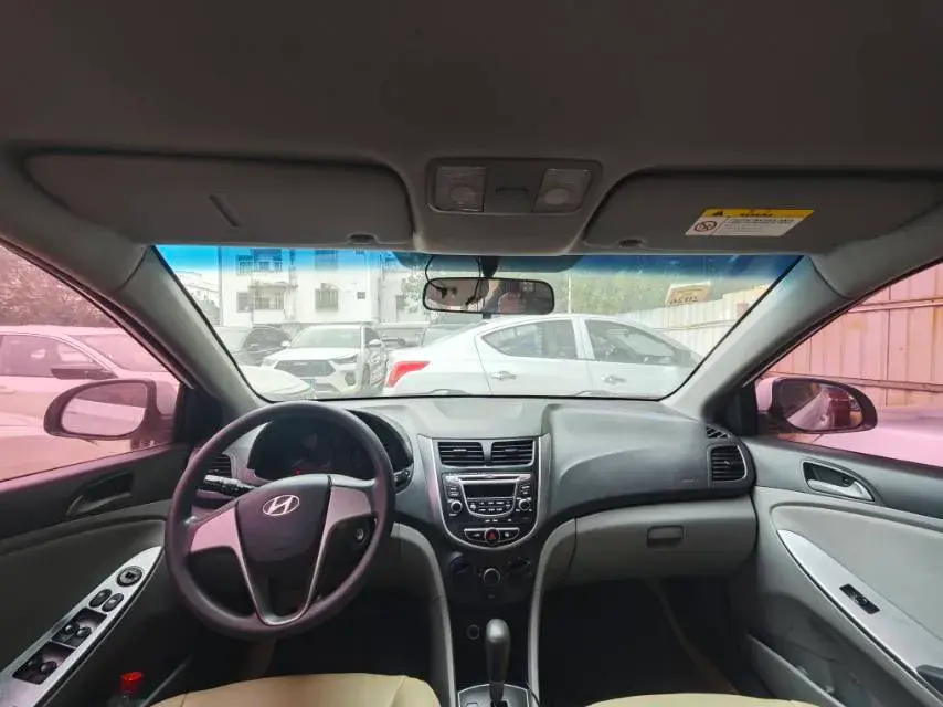 2016 HYUNDAI REINA thumbnail 4