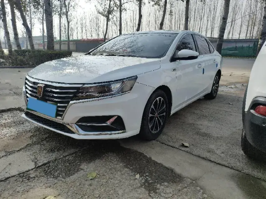 2019 ROEWE I6 view 1