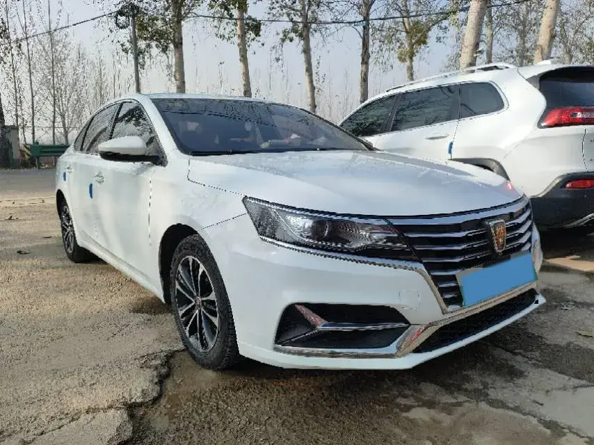 2019 ROEWE I6 thumbnail 3