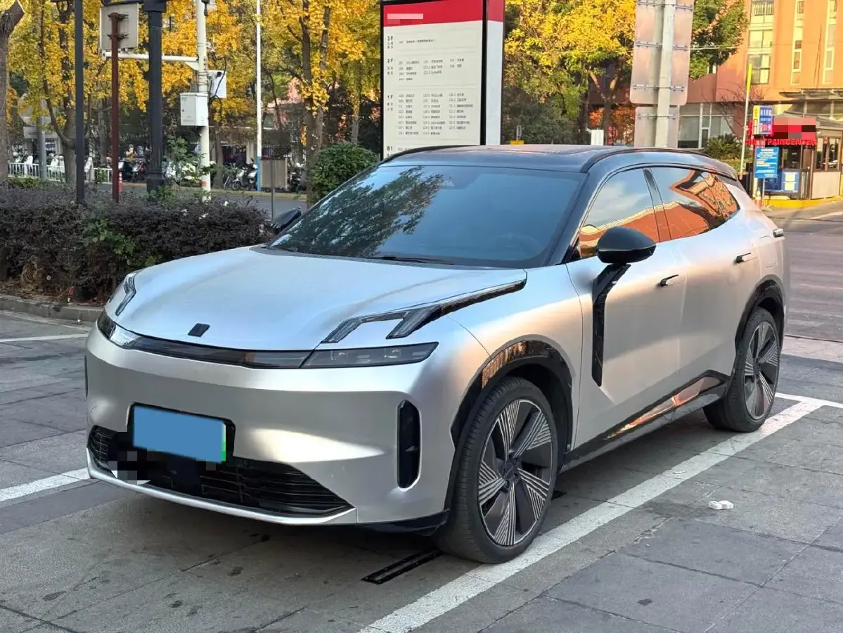 2023 LYNK&CO 08 EM-P 1.5T 163HP L4 3DHT PHEV 21.2KWH