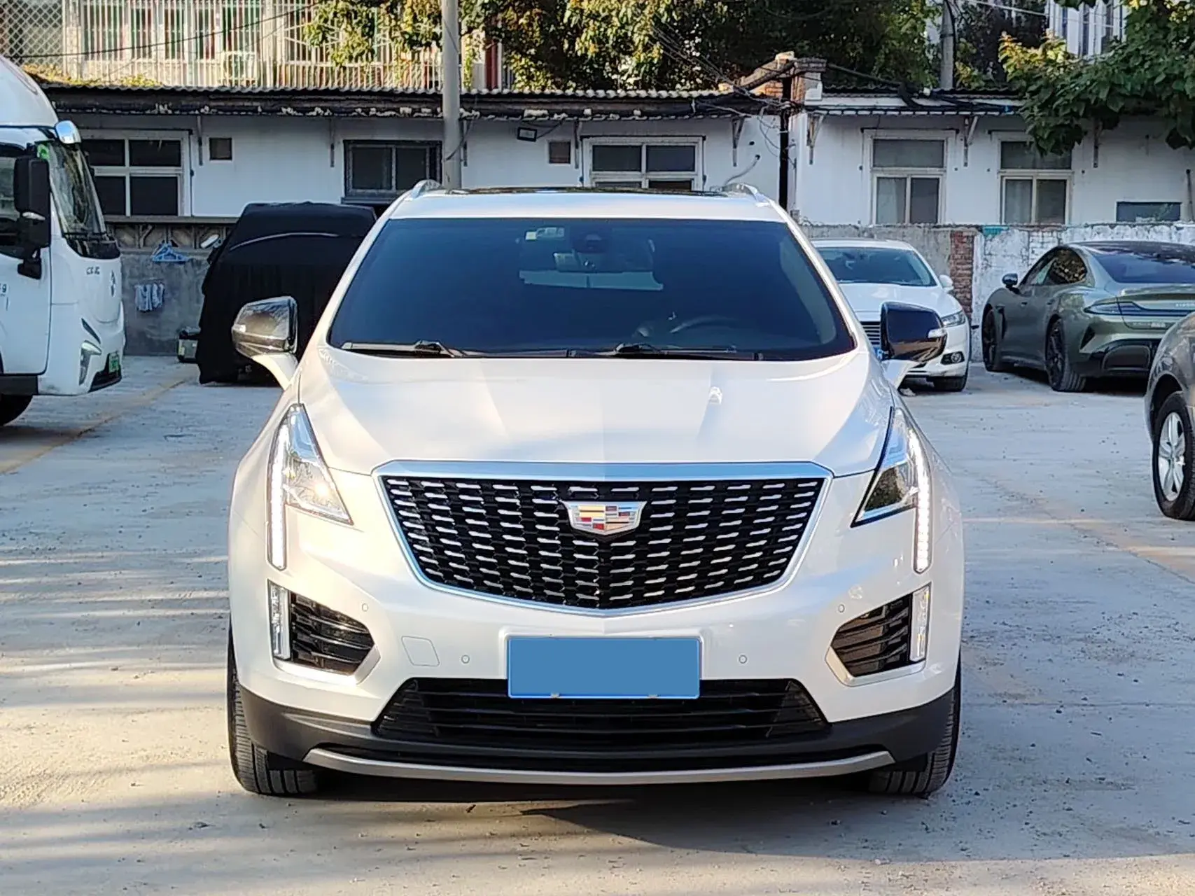 2021 CADILLAC XT5 thumbnail 2