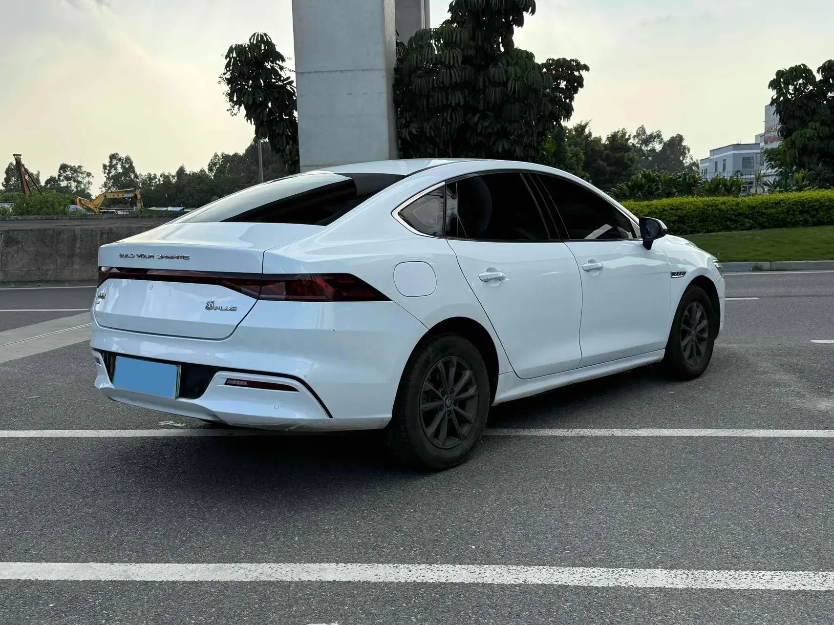 2023 BYD QIN thumbnail 3