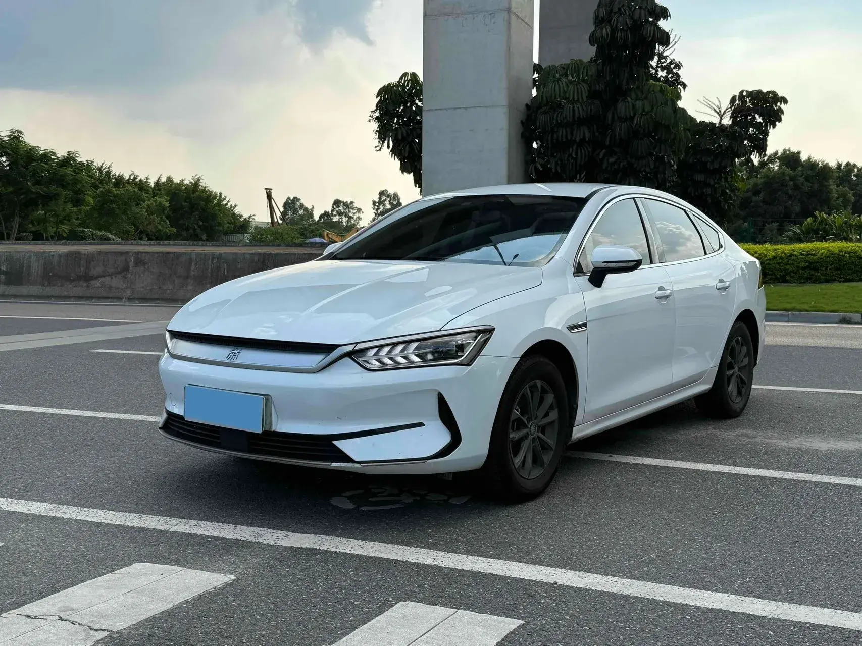 2023 BYD QIN view 1