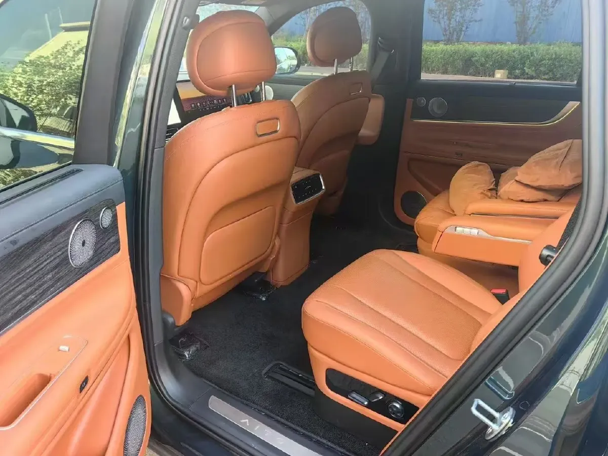 2024 HIMA AITO M9 1.5T 152HP L4 REEV 42KWH,autocango,china used car exporter,china ev exporter,chinese used car exporter,chinese used ev exporter