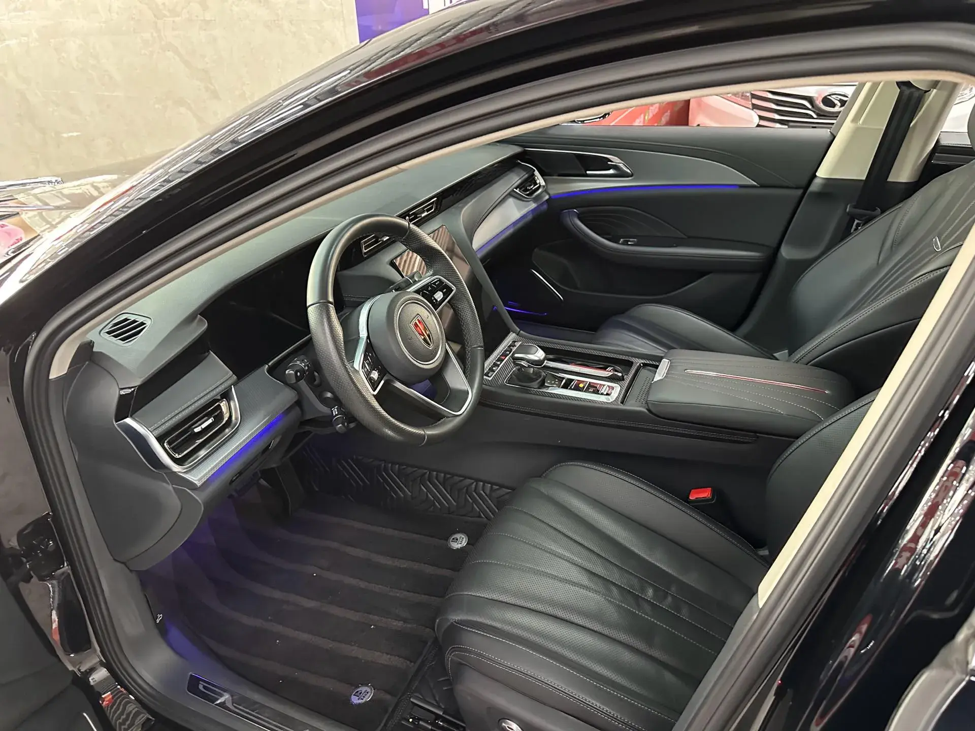 2024 HONGQI H5 thumbnail 4