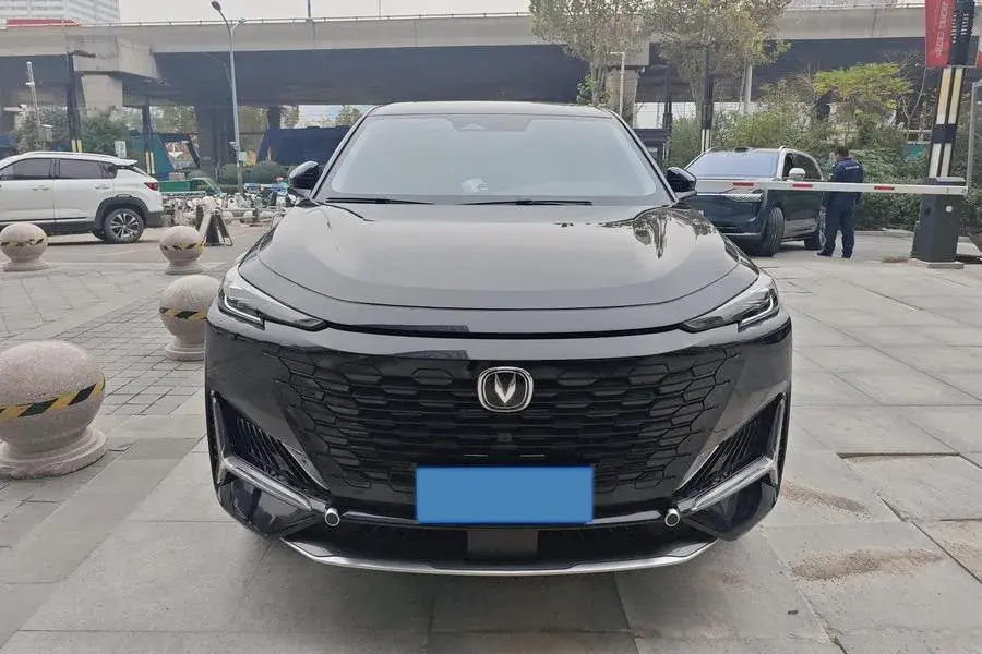 2021 CHANGAN UNI-K thumbnail 3