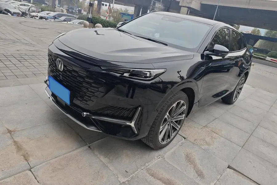 2021 ChangAn UNI-K 2.0T 233HP L4 8AT