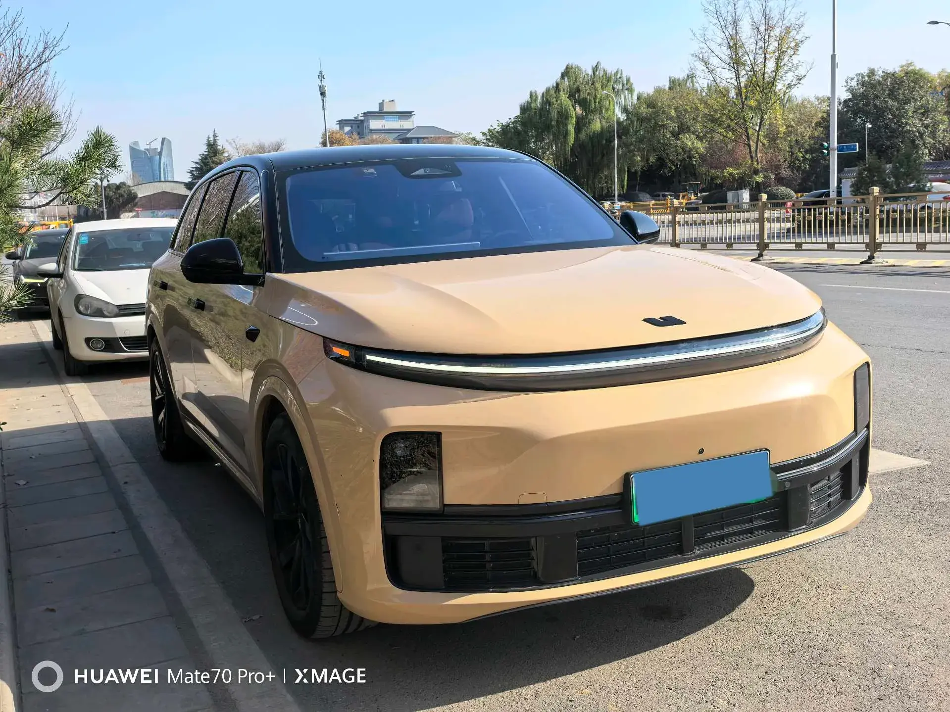 2023 LI L7 thumbnail 3