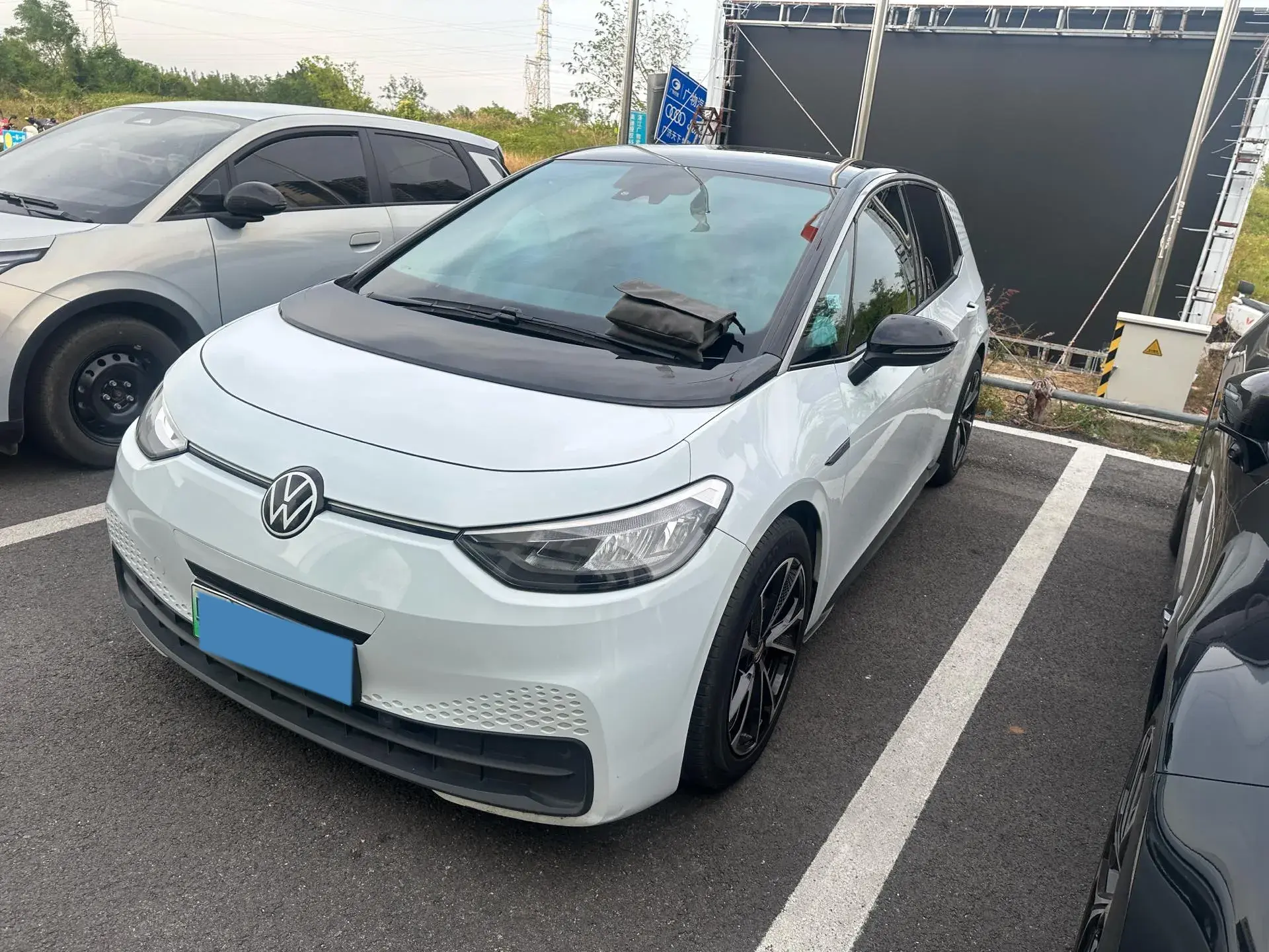 2022 VOLKSWAGEN ID.3 view 1