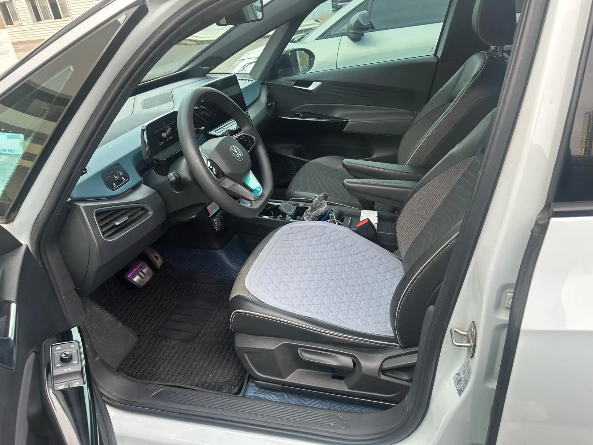 2022 VOLKSWAGEN ID.3 thumbnail 2