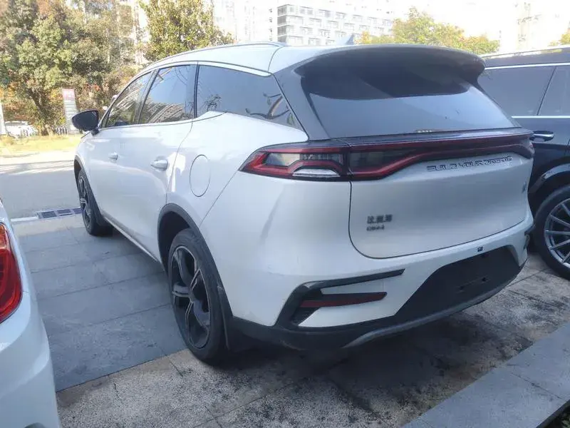 2021 BYD TANG thumbnail 3