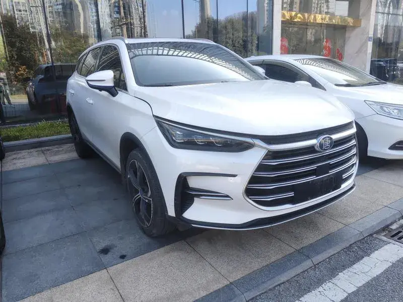 2021 BYD TANG thumbnail 4