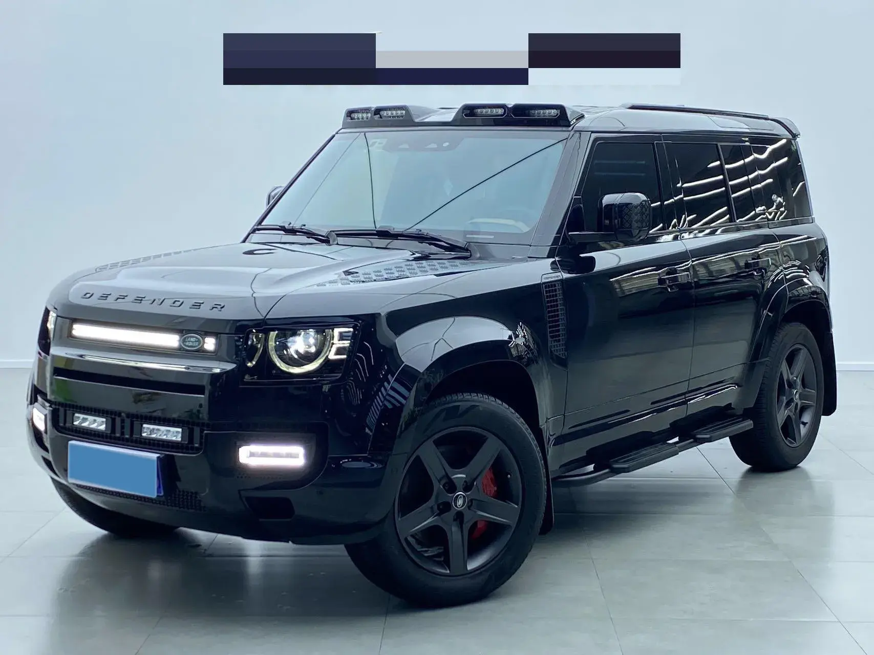 2023 LAND ROVER view 1