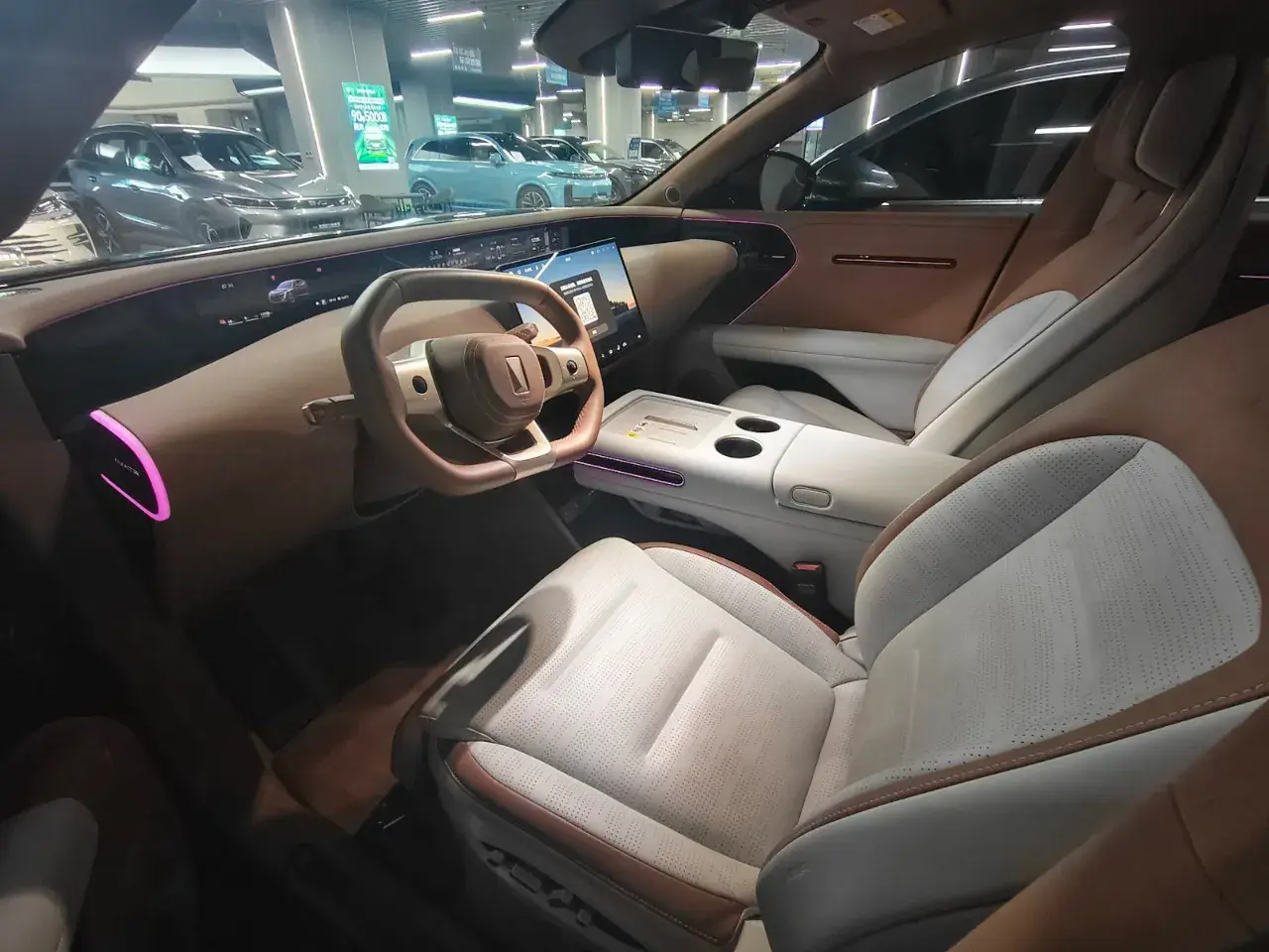 2024 AVATR 07 thumbnail 4