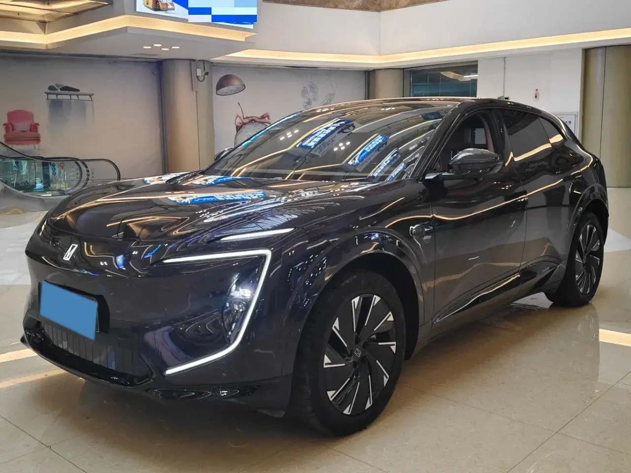 2024 AVATR 07 view 1