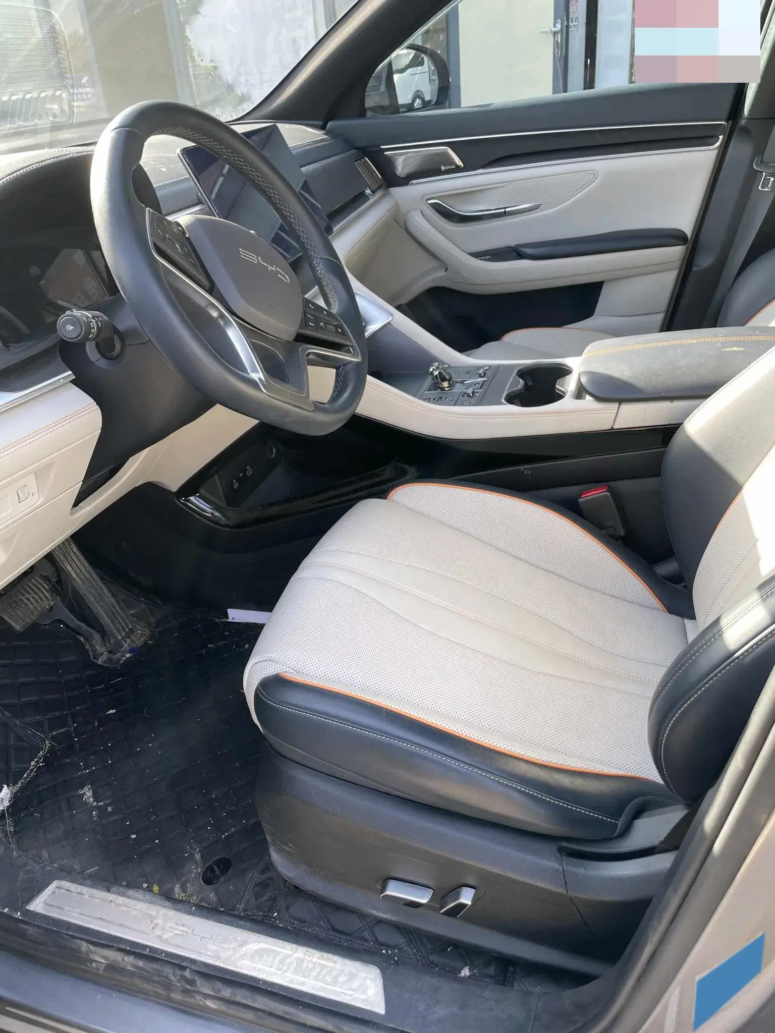 2023 BYD SONG thumbnail 4