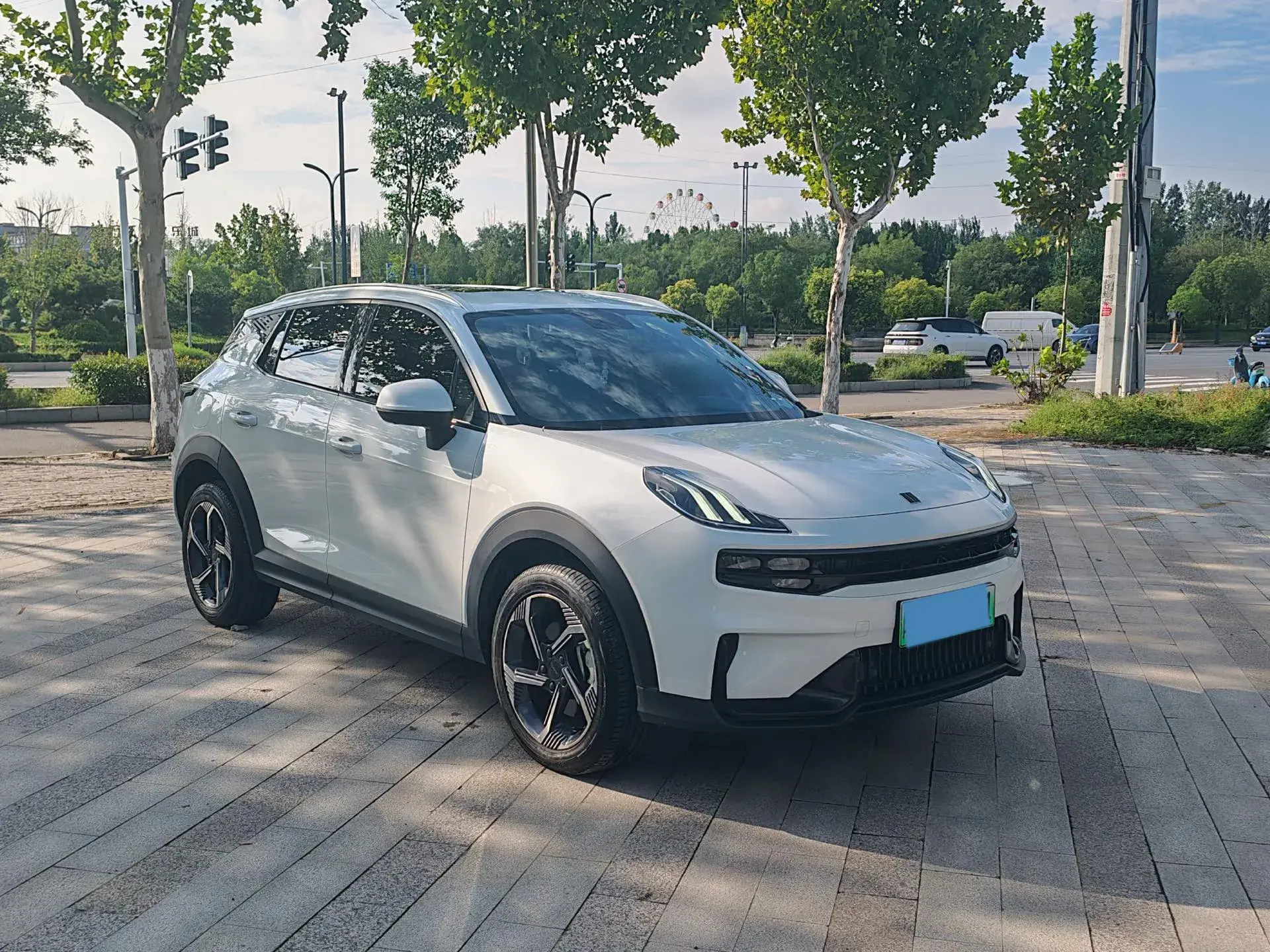 2023 LYNK&CO 06 thumbnail 3