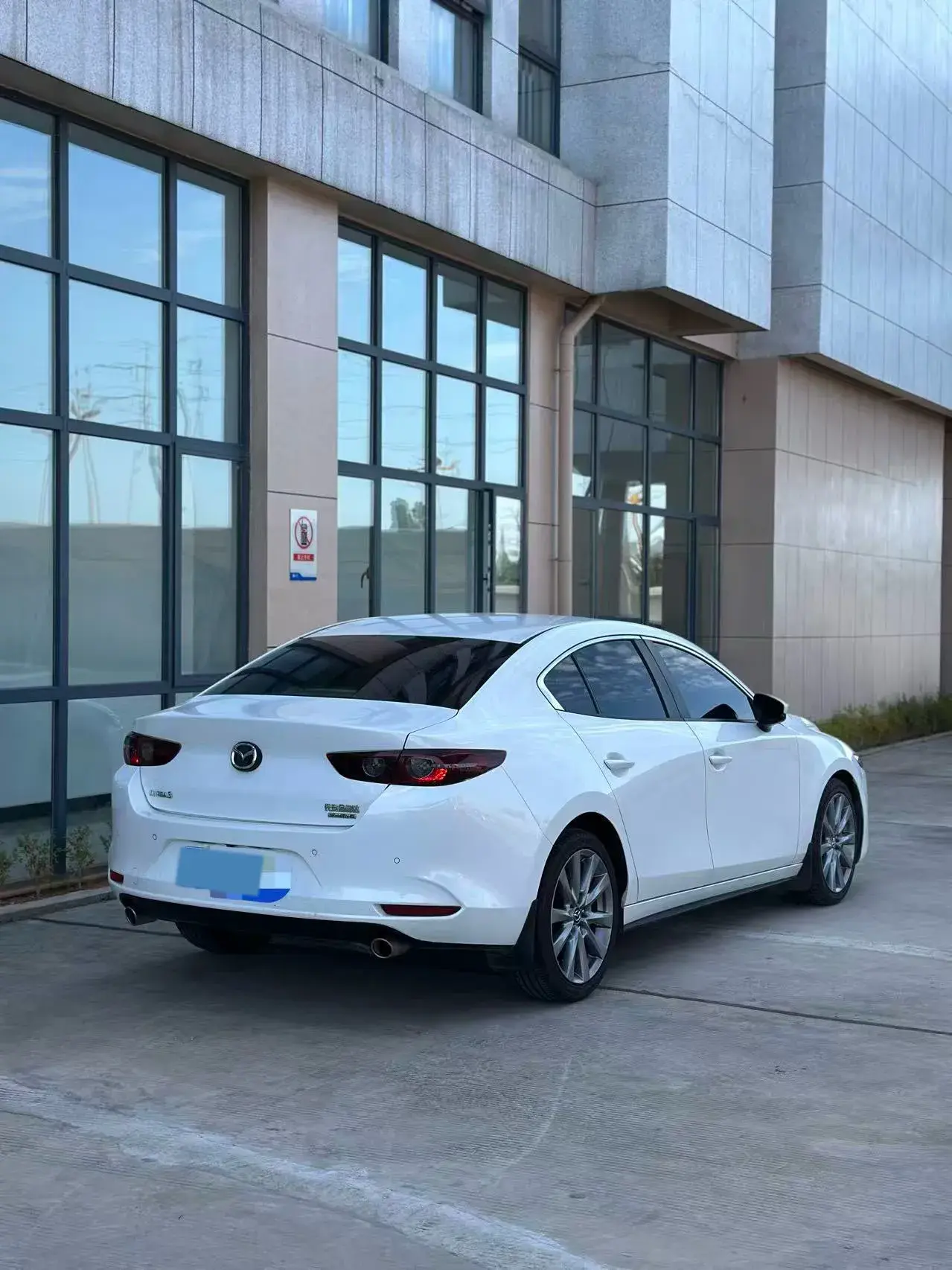 2021 MAZDA 3 thumbnail 4