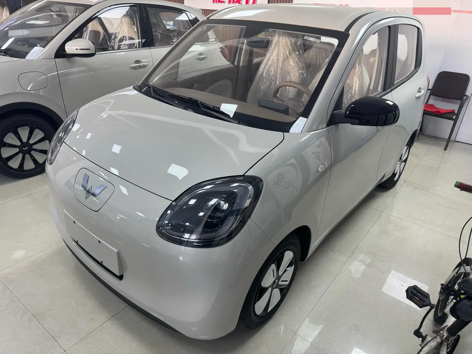 2025 WULING HONGGUANG view 1