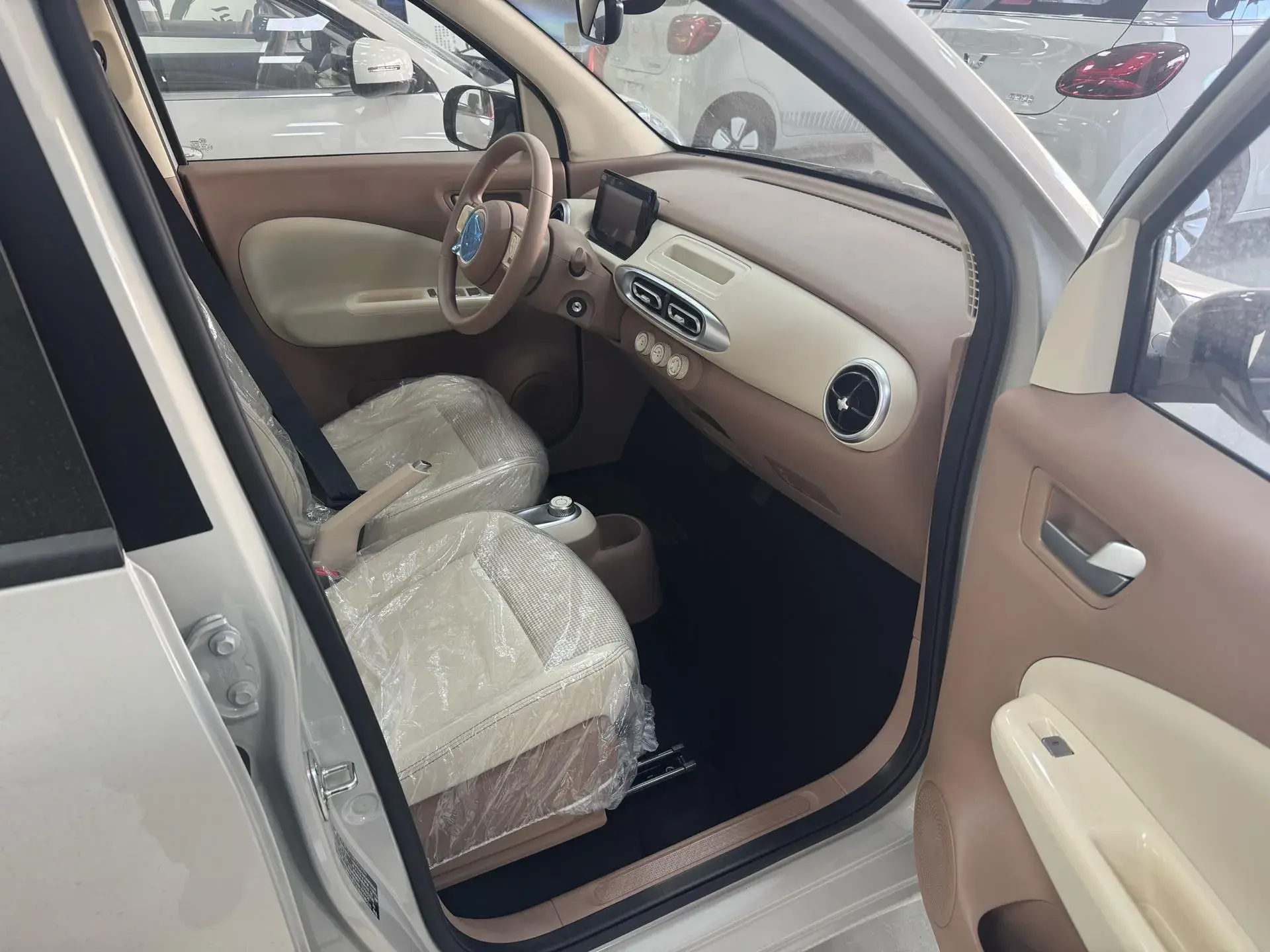 2025 WULING HONGGUANG thumbnail 4