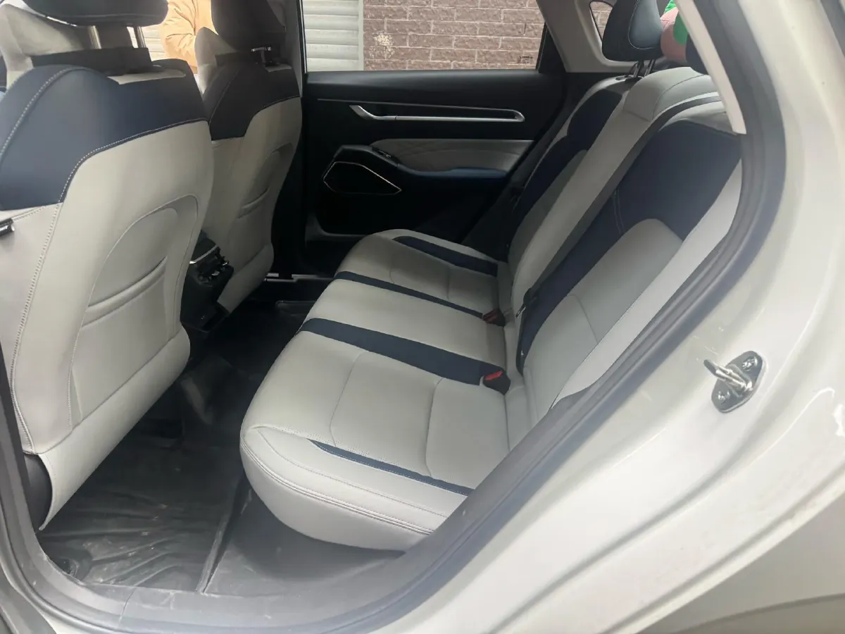 2022 Geely Emgrand L 1.4T 141HP L4 CVT,autocango,china used car exporter,china ev exporter,chinese used car exporter,chinese used ev exporter