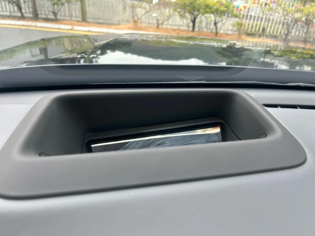 2023 Li L8 Range Extended 154HP REEV 40.9KWH,autocango,china used car exporter,china ev exporter,chinese used car exporter,chinese used ev exporter