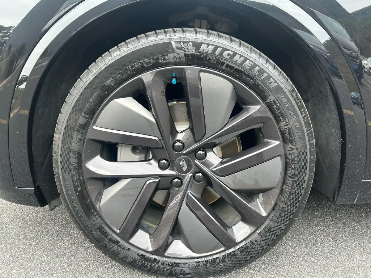 2023 Li L8 Range Extended 154HP REEV 40.9KWH,autocango,china used car exporter,china ev exporter,chinese used car exporter,chinese used ev exporter