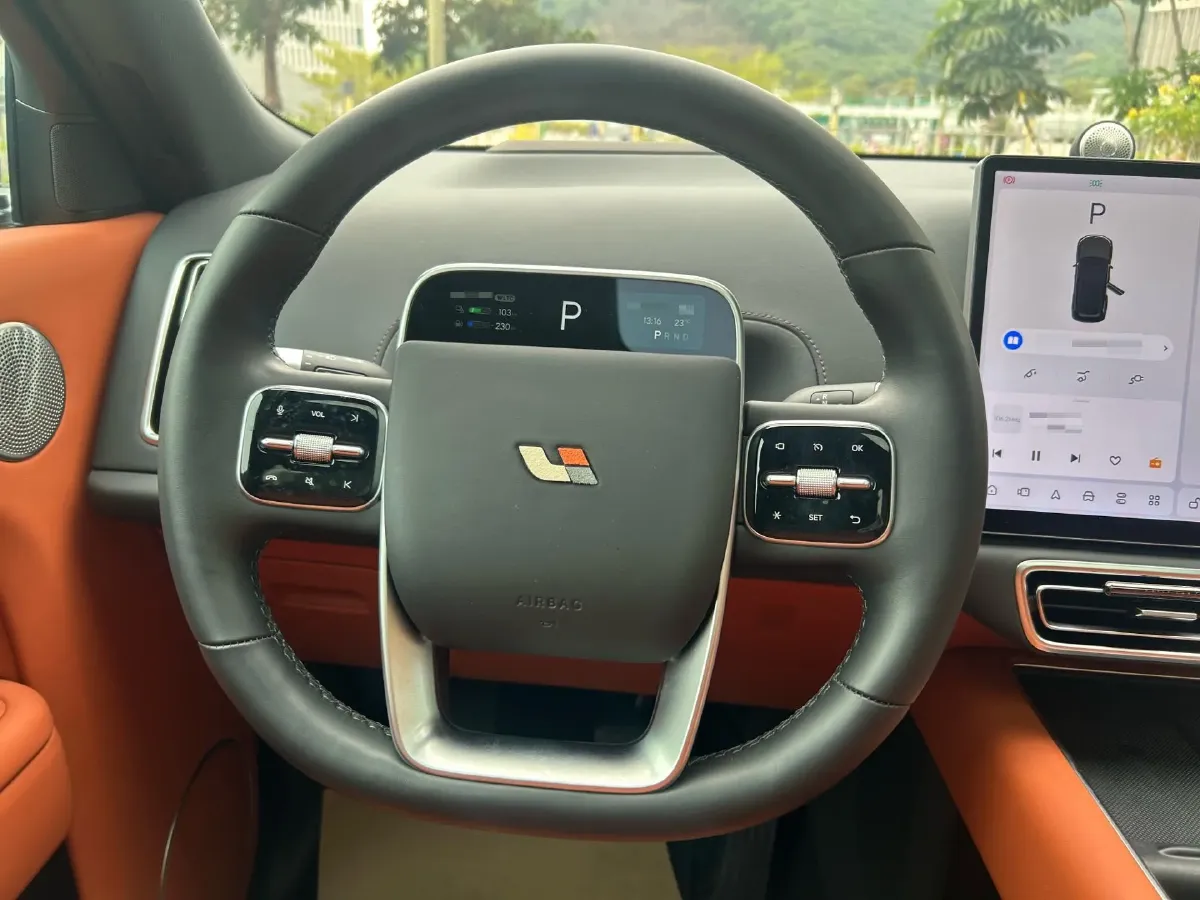 2023 Li L8 Range Extended 154HP REEV 40.9KWH,autocango,china used car exporter,china ev exporter,chinese used car exporter,chinese used ev exporter